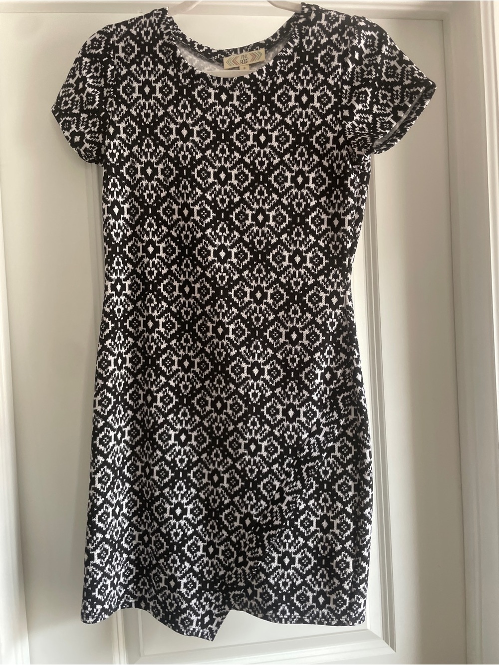 Pink Rose Black & White Geometric Short Sleeve Mini Dress Asymmetrical Hem Small